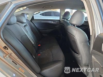 Zdjęcie 10 z 12 samochodu: 2011 HYUNDAI SONATA SE VIN:5NPEC4AC3BH223362 - miniatura