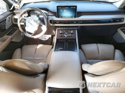 Zdjęcie 8 z 13 samochodu: 2021 LINCOLN AVIATOR RESERVE VIN:5LM5J7XCXMGL02249 - miniatura