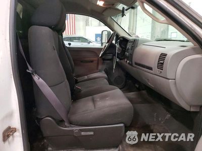 Zdjęcie 10 z 12 samochodu: 2010 CHEVROLET SILVERADO C1500 VIN:1GCPCPEX3AZ130730 - miniatura