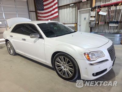 Czwarte zdjęcie samochodu z boku: 2014 CHRYSLER 300C VIN:2C3CCAEG1EH323772 - miniatura