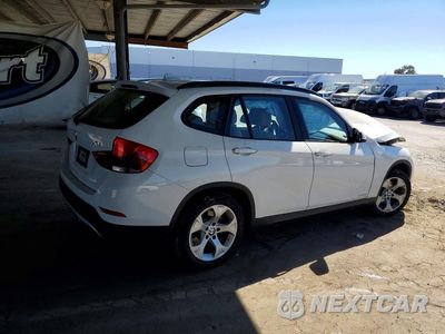 Trzecie zdjęcie samochodu z tyłu: 2015 BMW X1 SDRIVE28I VIN:WBAVM1C53FV318839 - miniatura