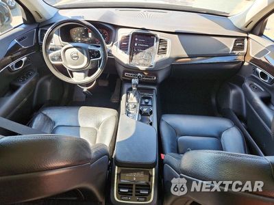 Zdjęcie 8 z 14 samochodu: 2018 VOLVO XC90 T5 VIN:YV4102PKXJ1359677 - miniatura
