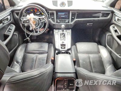 Zdjęcie 8 z 13 samochodu: 2017 PORSCHE MACAN VIN:WP1AA2A55HLB01096 - miniatura