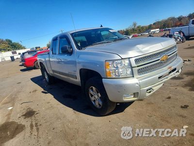 Czwarte zdjęcie samochodu z boku: 2013 CHEVROLET SILVERADO K1500 LT VIN:1GCRKSE79DZ216370 - miniatura