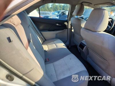 Zdjęcie 10 z 12 samochodu: 2014 TOYOTA CAMRY LE VIN:4T1BF1FK1EU325032 - miniatura