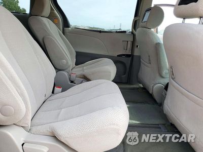 Zdjęcie 11 z 13 samochodu: 2012 TOYOTA SIENNA LE VIN:5TDJK3DC5CS045425 - miniatura