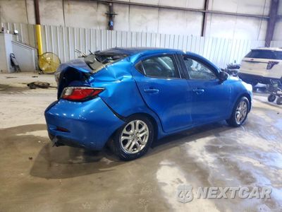 Trzecie zdjęcie samochodu z tyłu: 2016 SCION IA BASE VIN:3MYDLBZV2GY131659 - miniatura