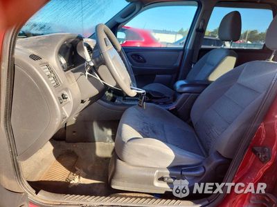 Zdjęcie 7 z 13 samochodu: 2005 FORD ESCAPE XLT VIN:1FMYU93195DA14118 - miniatura