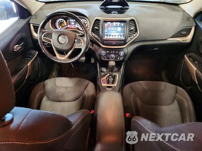 Zdjęcie 8 z 13 samochodu: 2017 JEEP CHEROKEE LATITUDE VIN:1C4PJMCS0HW659656 - miniatura