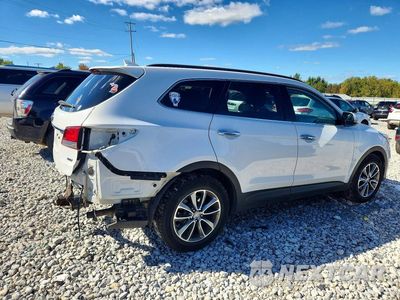 Trzecie zdjęcie samochodu z tyłu: 2017 HYUNDAI SANTA FE SE VIN:KM8SNDHF4HU167133 - miniatura