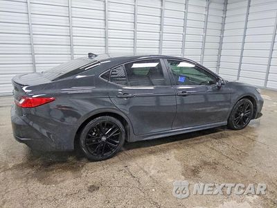 Trzecie zdjęcie samochodu z tyłu: 2025 TOYOTA CAMRY SE VIN:4T1DAACKXSU572251 - miniatura
