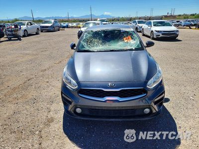 Piąte zdjęcie samochodu w środku: 2020 KIA FORTE LXS VIN:3KPF24AD1LE240182 - miniatura