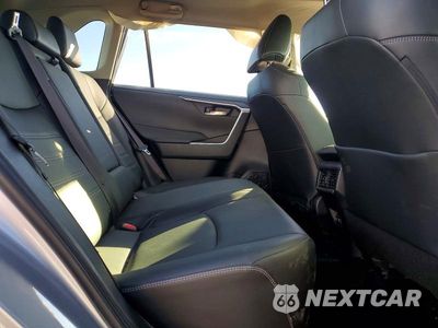 Zdjęcie 11 z 13 samochodu: 2019 TOYOTA RAV4 XLE PREMIUM VIN:JTMA1RFVXKD503703 - miniatura