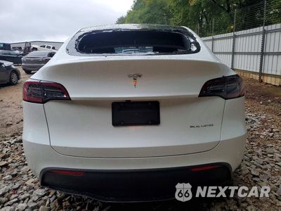 Zdjęcie 6 z 12 samochodu: 2025 TESLA MODEL Y VIN:7SAYGDEE2SF236358 - miniatura
