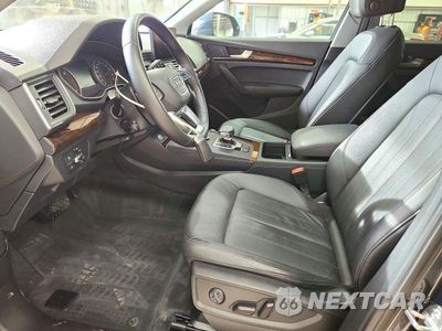 Zdjęcie 7 z 13 samochodu: 2018 AUDI Q5 PREMIUM VIN:WA1ANAFY1J2009427 - miniatura