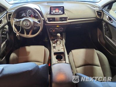 Zdjęcie 8 z 13 samochodu: 2018 MAZDA 3 SPORT VIN:3MZBN1U73JM246835 - miniatura