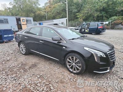Czwarte zdjęcie samochodu z boku: 2018 CADILLAC XTS VIN:2G61U5S30J9128200 - miniatura