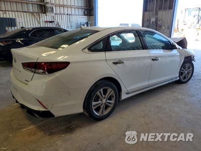Trzecie zdjęcie samochodu z tyłu: 2019 HYUNDAI SONATA SPORT VIN:5NPE34AF2KH804622 - miniatura