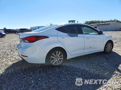 Trzecie zdjęcie samochodu z tyłu: 2015 HYUNDAI ELANTRA SE VIN:5NPDH4AEXFH576203 - miniatura