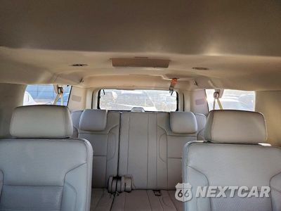 Zdjęcie 10 z 14 samochodu: 2018 GMC YUKON XL DENALI VIN:1GKS2HKJ6JR365646 - miniatura