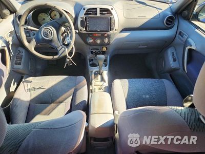 Zdjęcie 8 z 14 samochodu: 2002 TOYOTA RAV4 BASE VIN:JTEHH20V726028781 - miniatura