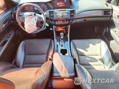Zdjęcie 8 z 12 samochodu: 2017 HONDA ACCORD SPORT VIN:1HGCR2F57HA254488 - miniatura