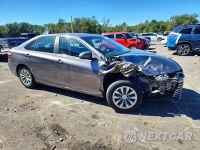 Czwarte zdjęcie samochodu z boku: 2017 TOYOTA CAMRY LE VIN:4T1BF1FK5HU292329 - miniatura