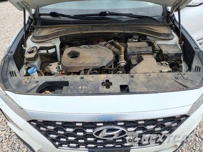 Zdjęcie 12 z 13 samochodu: 2019 HYUNDAI SANTA FE LIMITED 2.0T VIN:5NMS53AA5KH055503 - miniatura