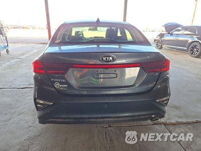Zdjęcie 6 z 12 samochodu: 2019 KIA FORTE LXS VIN:3KPF24AD2KE066413 - miniatura