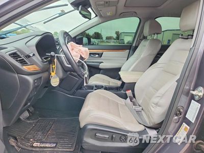 Zdjęcie 7 z 14 samochodu: 2017 HONDA CR-V TOURING VIN:2HKRW1H99HH505578 - miniatura