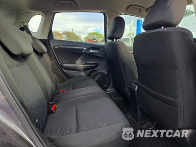 Zdjęcie 10 z 13 samochodu: 2019 HONDA FIT LX VIN:3HGGK5H43KM732654 - miniatura