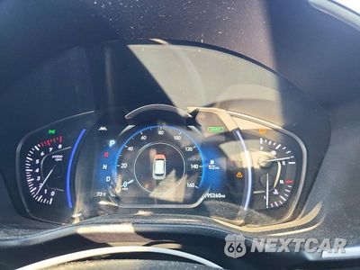 Zdjęcie 9 z 13 samochodu: 2019 HYUNDAI SANTA FE LIMITED 2.0T VIN:5NMS5CAA0KH111833 - miniatura