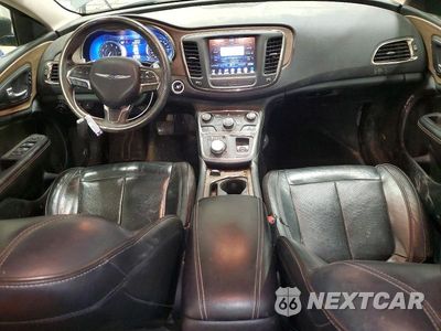 Zdjęcie 8 z 13 samochodu: 2015 CHRYSLER 200 C VIN:1C3CCCCG8FN565319 - miniatura