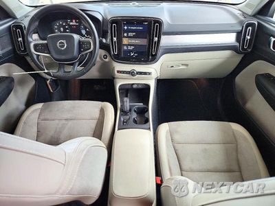 Zdjęcie 8 z 13 samochodu: 2020 VOLVO XC40 T4 MOMENTUM VIN:YV4AC2HKXL2210138 - miniatura