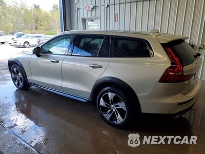 Drugie zdjęcie samochodu z przodu: 2020 VOLVO V60 CROSS COUNTRY T5 MOMENTUM VIN:YV4102WKXL1038372 - miniatura