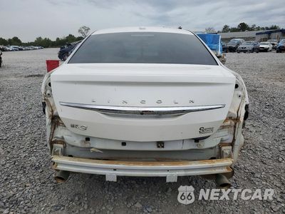 Zdjęcie 6 z 13 samochodu: 2015 LINCOLN MKS VIN:1LNHL9DK7FG608183 - miniatura