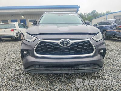 Piąte zdjęcie samochodu w środku: 2021 TOYOTA HIGHLANDER XLE VIN:5TDGZRAH4MS534618 - miniatura