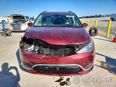 Piąte zdjęcie samochodu w środku: 2017 CHRYSLER PACIFICA TOURING L VIN:2C4RC1BG0HR587560 - miniatura