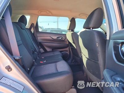 Zdjęcie 11 z 13 samochodu: 2019 NISSAN ROGUE SV VIN:KNMAT2MT4KP525830 - miniatura
