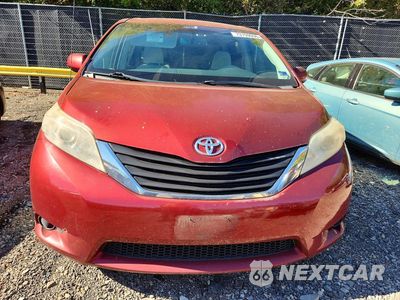 Piąte zdjęcie samochodu w środku: 2011 TOYOTA SIENNA LE VIN:5TDKK3DCXBS025965 - miniatura