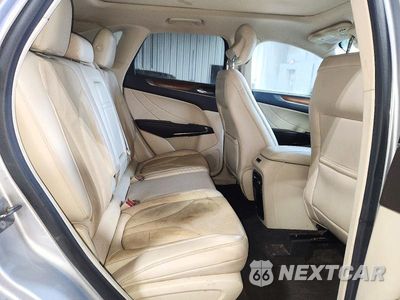 Zdjęcie 11 z 13 samochodu: 2015 LINCOLN MKC VIN:5LMTJ2AH8FUJ44786 - miniatura