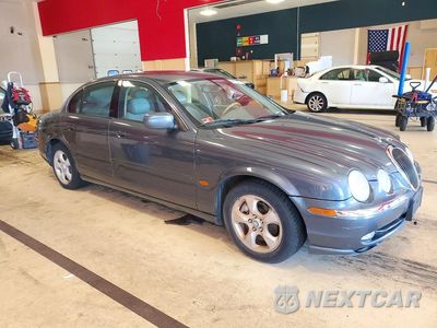 Czwarte zdjęcie samochodu z boku: 2000 JAGUAR S-TYPE VIN:SAJDA01C5YFL74685 - miniatura