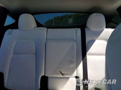 Zdjęcie 10 z 13 samochodu: 2022 TESLA MODEL Y VIN:7SAYGDEE6NF342154 - miniatura