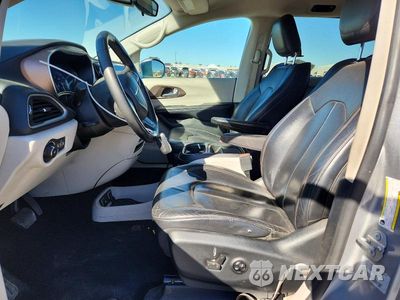 Zdjęcie 7 z 13 samochodu: 2017 CHRYSLER PACIFICA TOURING L VIN:2C4RC1BG3HR733739 - miniatura
