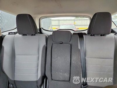 Zdjęcie 10 z 13 samochodu: 2016 FORD ESCAPE SE VIN:1FMCU0GX1GUB69785 - miniatura