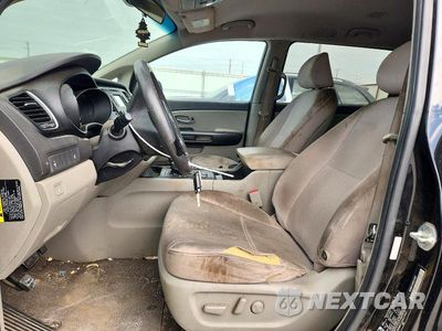 Zdjęcie 7 z 13 samochodu: 2017 KIA SEDONA LX VIN:KNDMB5C16H6224931 - miniatura