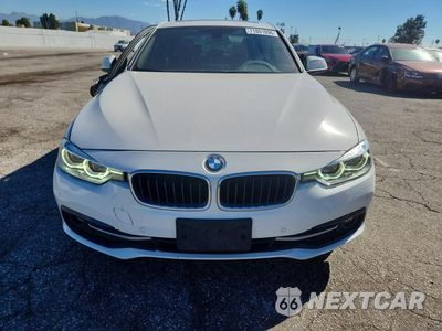 Piąte zdjęcie samochodu w środku: 2017 BMW 330 XI VIN:WBA8D9G31HNU63160 - miniatura