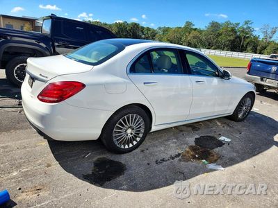 Trzecie zdjęcie samochodu z tyłu: 2015 MERCEDES-BENZ C 300 4MATIC VIN:55SWF4KB8FU030130 - miniatura