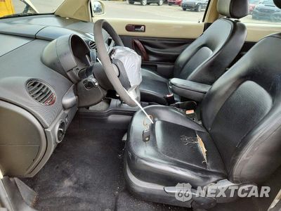 Zdjęcie 7 z 12 samochodu: 2006 VOLKSWAGEN NEW BEETLE 2.5L VIN:3VWPW31C36M423147 - miniatura