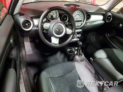 Zdjęcie 8 z 12 samochodu: 2010 MINI COOPER VIN:WMWMF3C50ATU77694 - miniatura